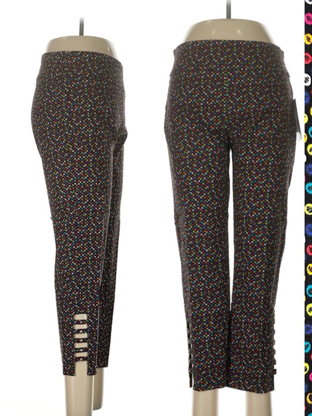 NWT Attyre Woman 8 X 24”L Stretch Pull On Capri Pants Caroline Rhinestone Cutout